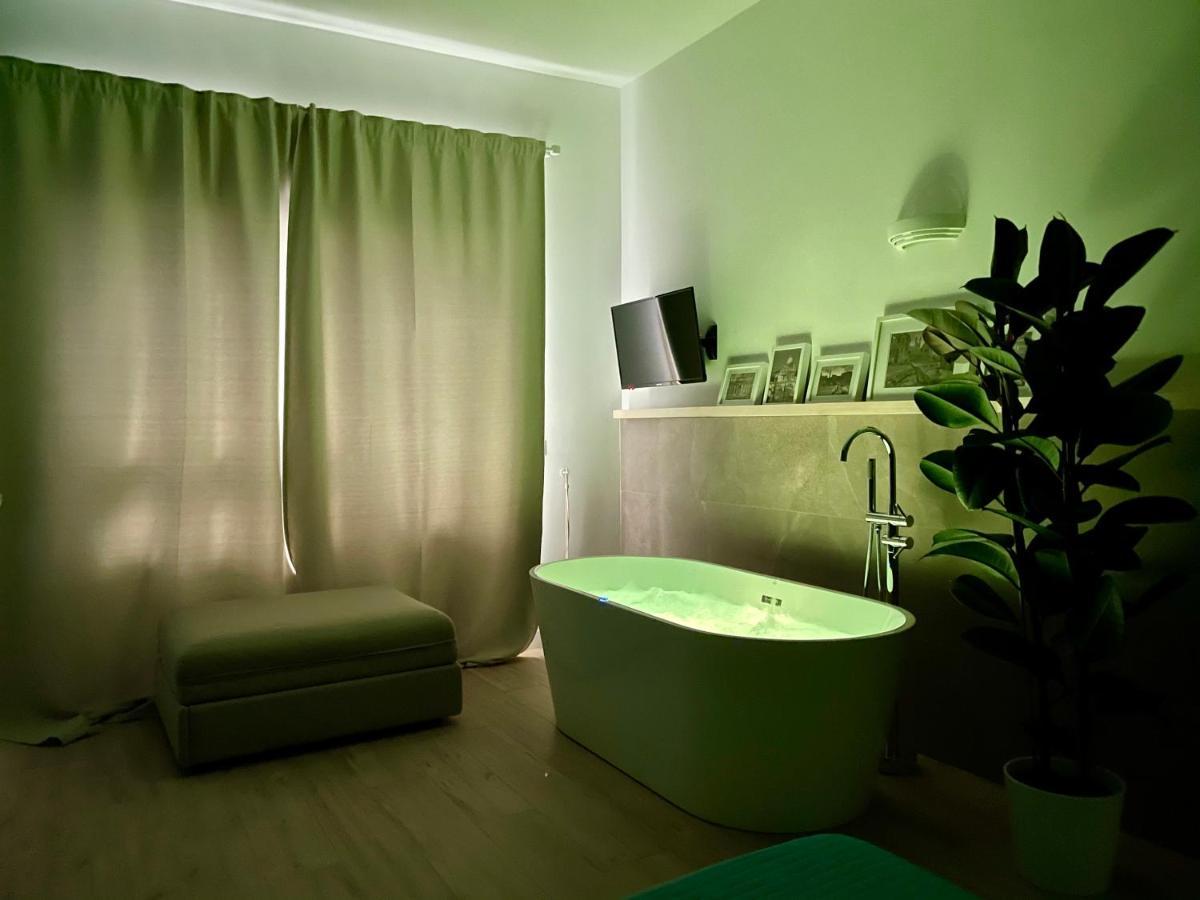 Le Coq Suites Рим Экстерьер фото