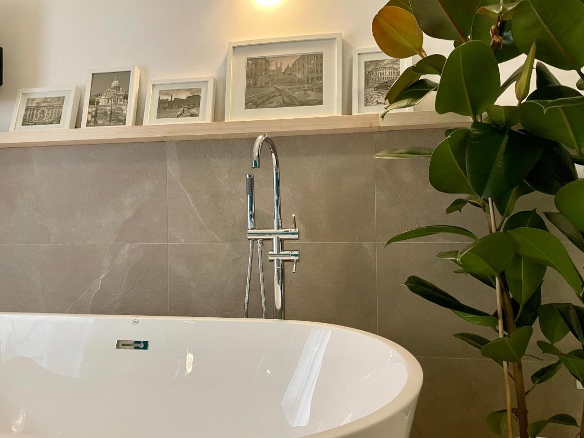 Le Coq Suites Рим Экстерьер фото