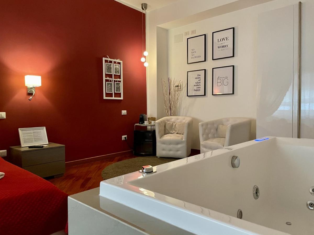 Le Coq Suites Рим Экстерьер фото