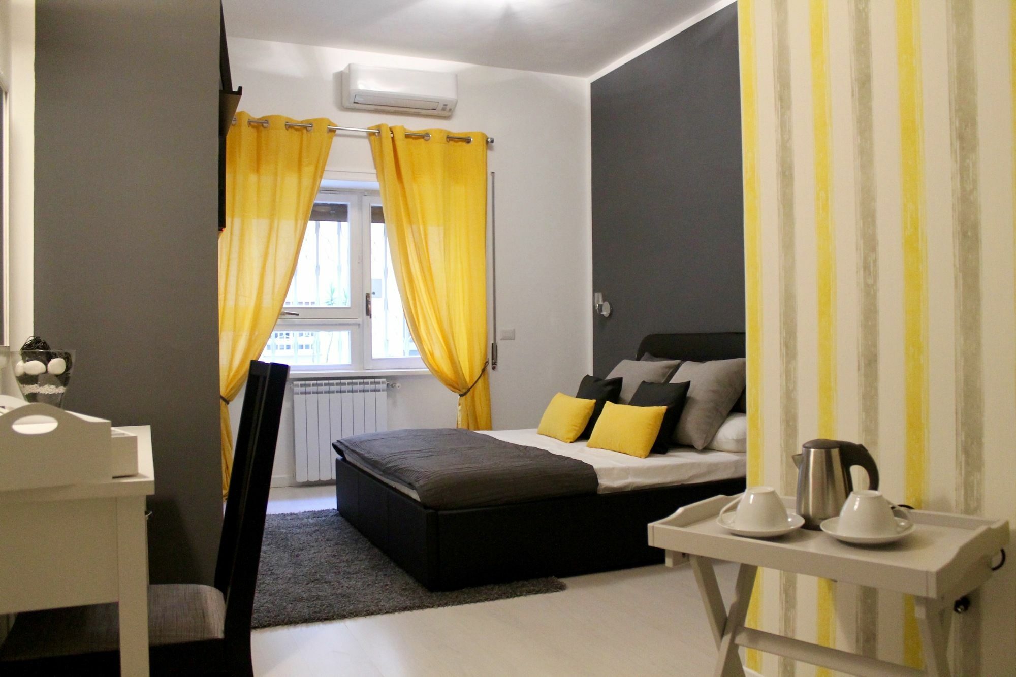 Le Coq Suites Рим Экстерьер фото